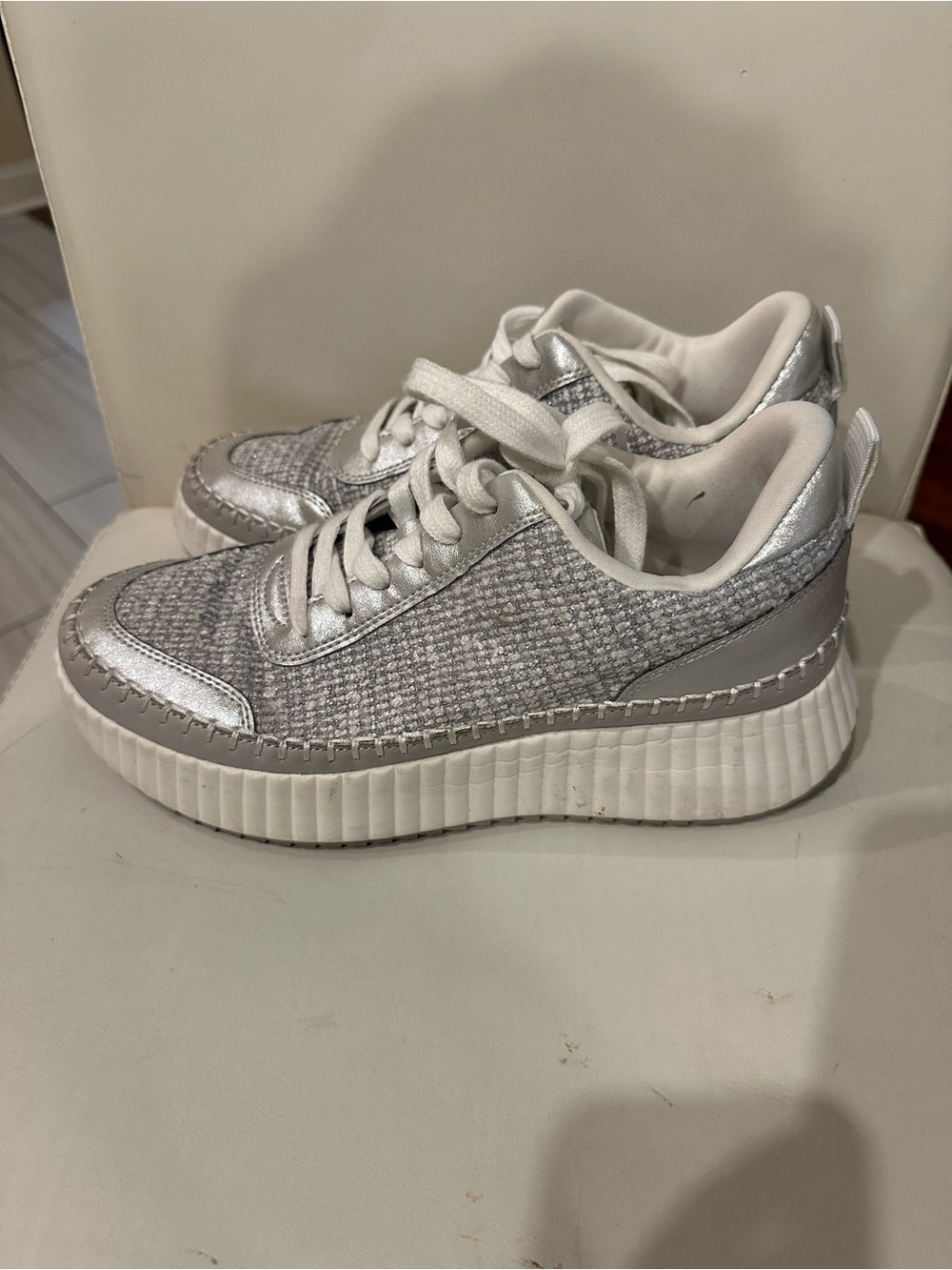 Universal Thread Silver and White Platform Sneakers